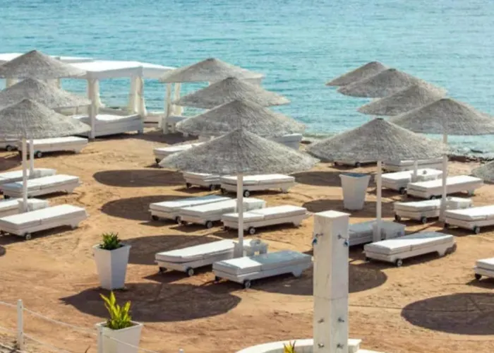 Apartmanhotel Domina Coral Bay 3*
